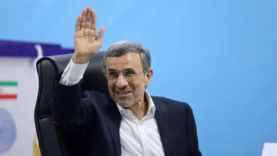 تقرير: أميركا وإسرائيل خططتا لإعادة أحمدي نجاد إلى حكم إيران