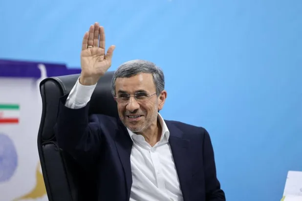 تقرير: أميركا وإسرائيل خططتا لإعادة أحمدي نجاد إلى حكم إيران