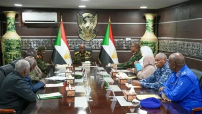 «مجلس الأمن والدفاع» السوداني يوجه بتقييد تحركات المسلحين داخل المدن