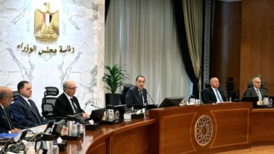«طمأنينة مؤقتة» لم تهدئ مخاوف المصريين من ارتفاع جديد لأسعار الوقود