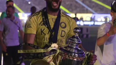 العمري لـ«الشرق الأوسط»: منذ بداية الدوري شعرت أنه للنصر