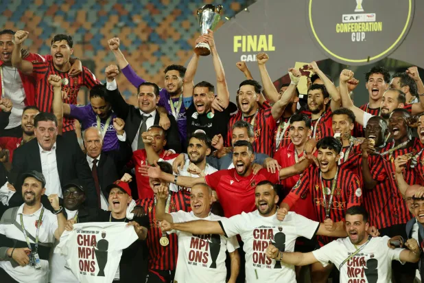 بعد أيام من التتويج بـ«الكونفدرالية»… اتهامات بالخيانة تهز اتحاد العاصمة