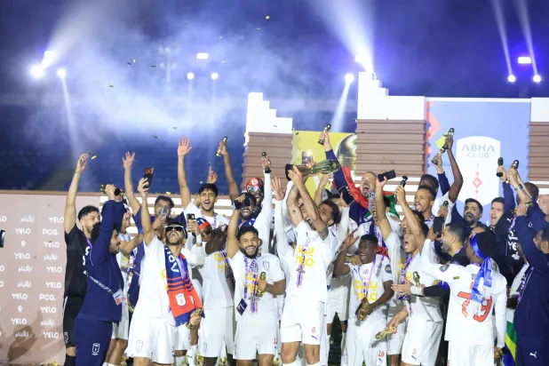 أبها «بطل يلو» يناقش ملف الاستقطابات «المحلية والأجنبية»
