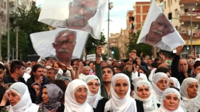 أوجلان يكرر مطالبة تركيا بـ«قانون للسلام»