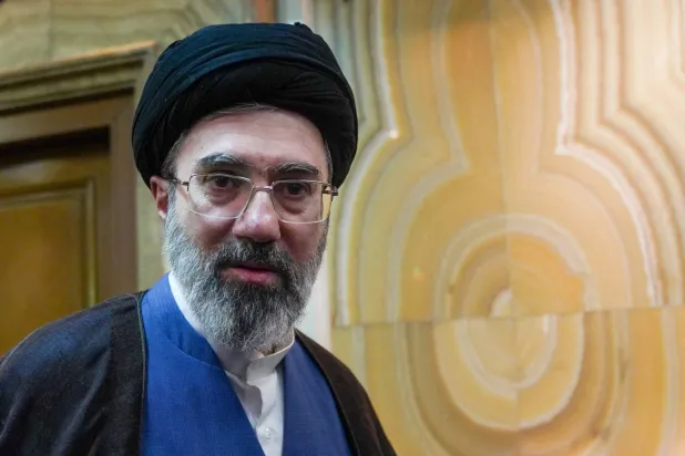طهران تقلل من إصابة خامنئي… واستخبارات أميركية ترصد «عزلته»