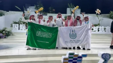 «أم القرى» تتصدر بطولة العالم للروبوتات البشرية لكرة القدم