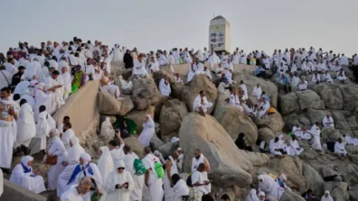 ضيوف الرحمن في صعيد عرفات لأداء ركن الحج الأعظم (ألبوم صور)
