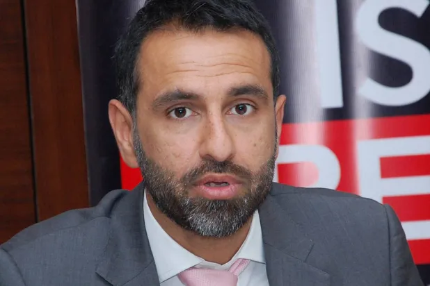 السفير البريطاني يصف الفصائل العراقية بـ«المافيا»