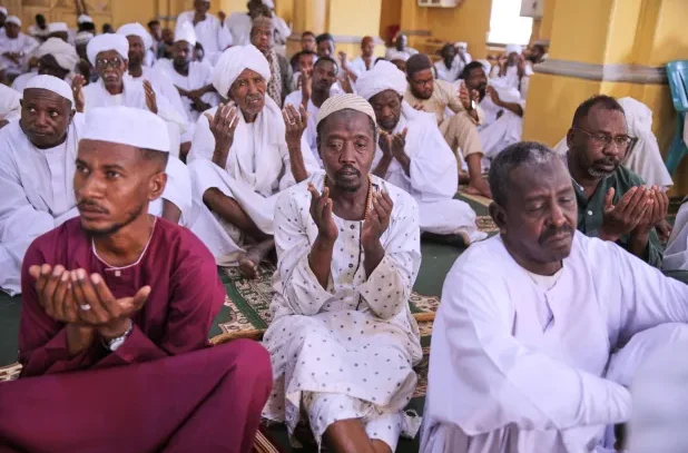 البرهان: ترتيبات لحوار سياسي شامل داخل السودان