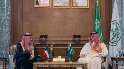 وزيرا داخلية السعودية والكويت يستعرضان التنسيق الأمني