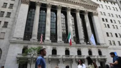 تقرير الوظائف الأميركي يضع زخم «وول ستريت» على مقصلة التشديد النقدي