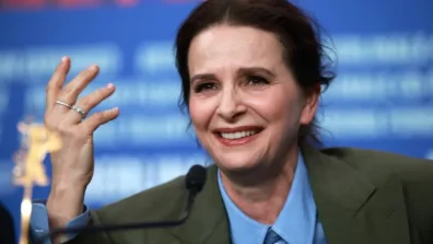 جولييت بينوش لـ«الشرق الأوسط»: ندعم السينما باختياراتنا
