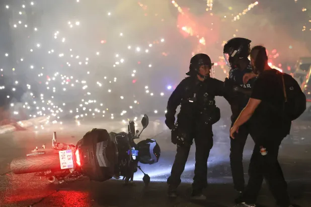 دوري أبطال أوروبا: شغب في باريس وتوقيف نحو 780 شخصاً بعد تتويج سان جيرمان