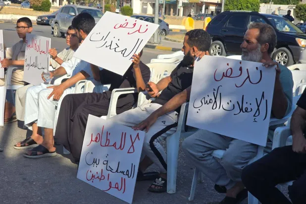 ليبيا: اشتباكات مدينة الزاوية تنتقل إلى عرض البحر