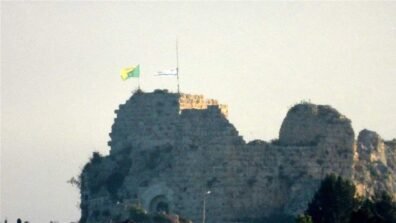 رفع العلم الإسرائيلي ولواء غولاني فوق قلعة الشقيف (صورة)