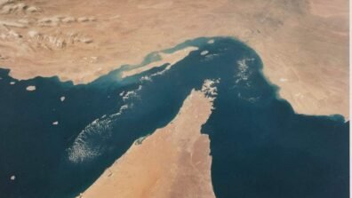 نائب رئيس البرلمان الإيرانيّ أعلن مشروع قانون لإدارة مضيق هُرمز