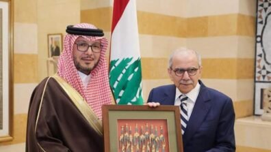 سلام استقبل بخاري في زيارة وداعية مشيدا بدوره في تعزيز العلاقات اللبنانية السعودية