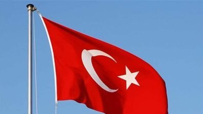 تركيا تصف اعتراض إسرائيل "أسطول الصمود" الداعم لغزة بأنه "عمل قرصنة"