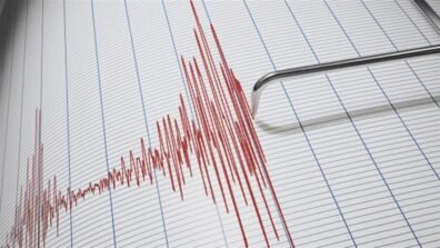 هزّة بقوة 4,4 درجات قرب نابولي الإيطالية