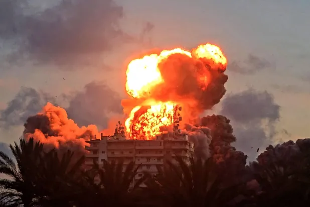 المسيّرات مقابل الغارات… كيف تبدّلت معادلة الردع بين إسرائيل و«حزب الله»؟