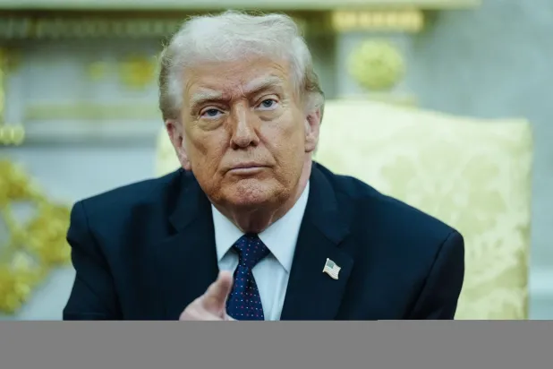 ترمب: المحادثات مع إيران مستمرة