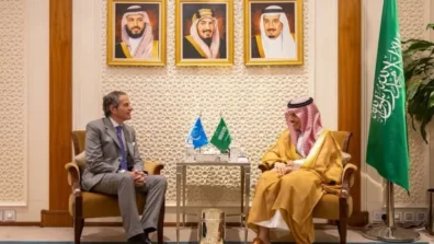 فيصل بن فرحان وغروسي يناقشان منع انتشار الأسلحة النووية