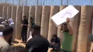 بعضهم هتف: «الله ومعمر»… ليبيون يقتحمون أسوار «البعثة الأممية» تنديداً بـ«توطين المهاجرين»