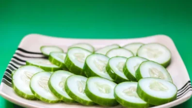 بدائل الماء… 10 أطعمة تعزز ترطيب الجسم