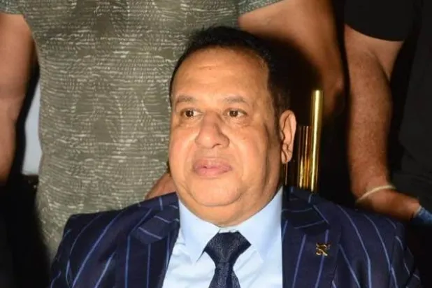 انهيار «إمبراطورية» صبري نخنوخ يهيمن على حديث المصريين