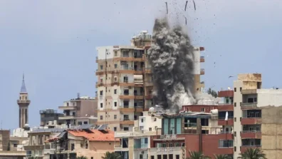 صور اللبنانية تحت نار إسرائيل