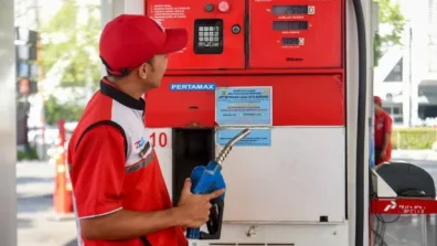 إندونيسيا ترفع أسعار بنزين «بيرتاماكس» بـ 32 % لمواجهة قفزة تكاليف دعم الطاقة