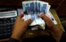 بين شروط صندوق النقد والاستقرار الداخلي… باكستان تقرّ موازنة بـ67.5 مليار دولار