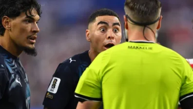 «فيفا» يدعم قرار الحكم ماكيلي في مباراة أميركا وباراغواي