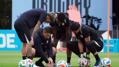 بين مشروع بيلسا وطموحات دونيس… المنتخب السعودي أمام اختبار أوروغواي