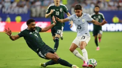 العمري: استحققنا الفوز أمام أوروغواي