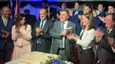 السفارة اللبنانية في لندن تحتفل بالذكرى السبعين لأول رحلة تربط بيروت بالعاصمة البريطانية