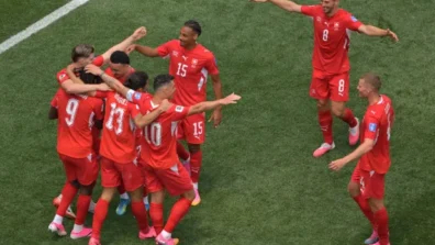 سويسرا تمطر البوسنة برباعية وتعزز حظوظها في التأهل
