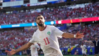 الصيباري يعادل رقم صلاح «المونديالي»