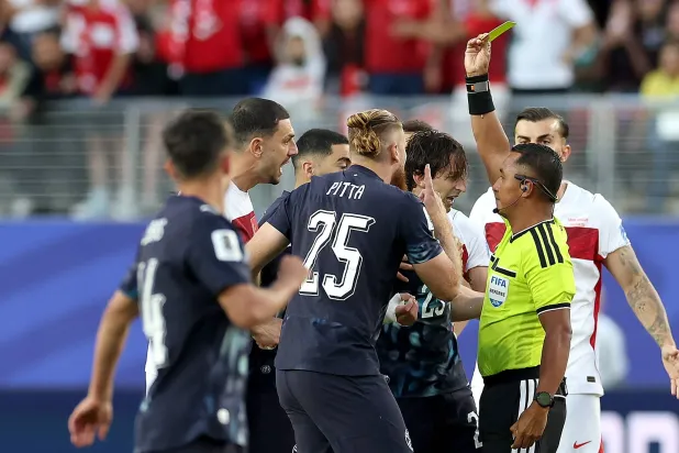 «مونديال 2026»: غالارزا وساعة الحكم… لقطة طريفة تثير الجدل
