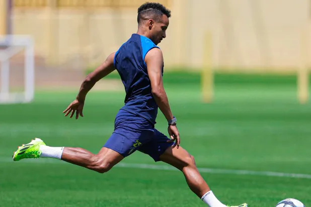 مصادر لـ«الشرق الأوسط»: النصر يفاوض غريب لـ«التجديد»