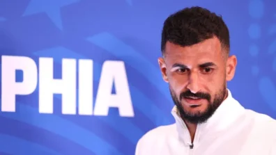 أيمن حسين: دفاع فرنسا يحفزني لتقديم الأفضل