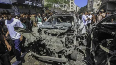 مقتل 3 فلسطينيين وإصابة آخرين بقصف إسرائيلي وسط مدينة غزة
