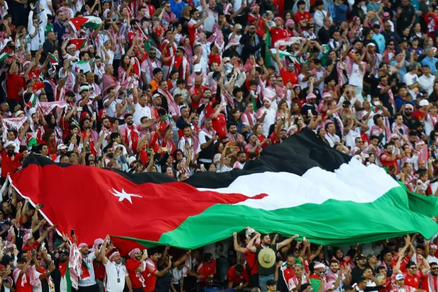 الأردن والجزائر… ديربي العرب المونديالي بعيون الجماهير (صور)
