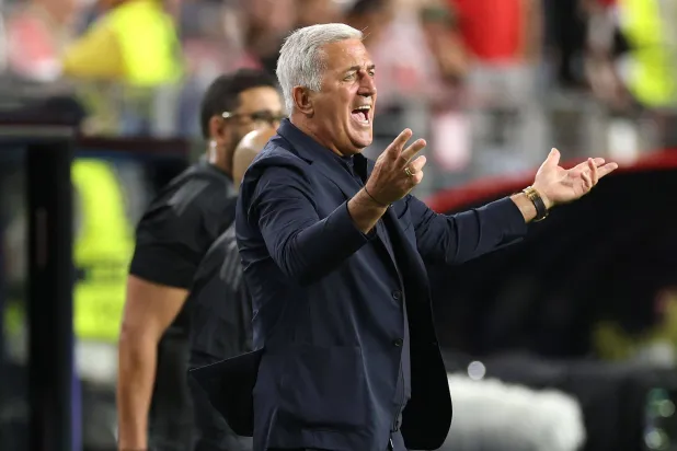 مدرب الجزائر: الفوز على الأردن يعزز الثقة قبل مواجهة النمسا الحاسمة