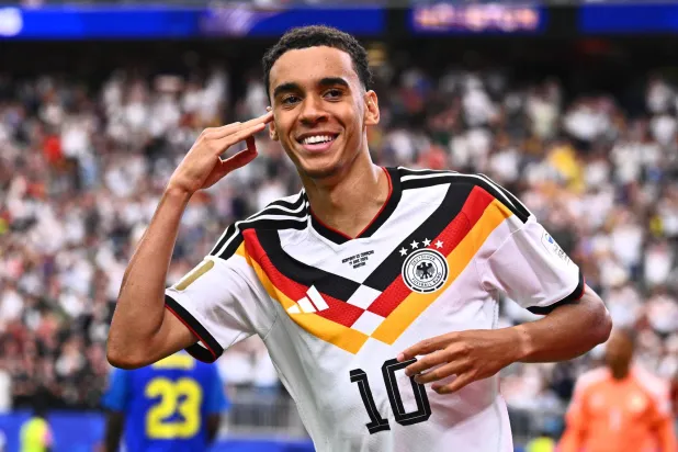 موسيالا مستمتع باللعب بجوار فيرتز في المنتخب الألماني