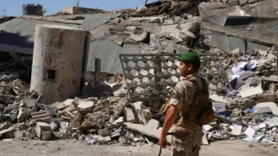 الجيش اللبناني يفكك عبوات وقنابل حية من بقايا الحرب في الجنوب