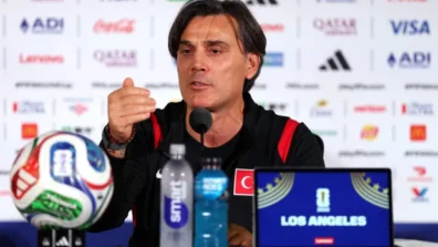 مدرب تركيا للصحافيين: احترموا لاعبي المنتخب