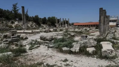 فلسطينيون ينددون بمساعي إسرائيل للسيطرة على مواقع أثرية في الضفة الغربية