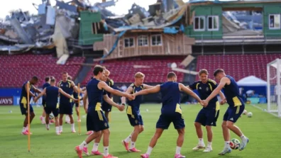 انهيار مدرج في ملعب تدريبات منتخب السويد