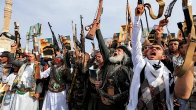 زعيم الحوثيين يصعّد خطاب الحرب رغم اتساع معاناة اليمنيين